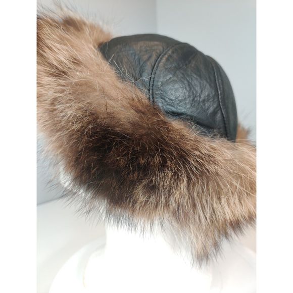 Vintage Racoon and Black Leather Fur Hat from Canada 21\